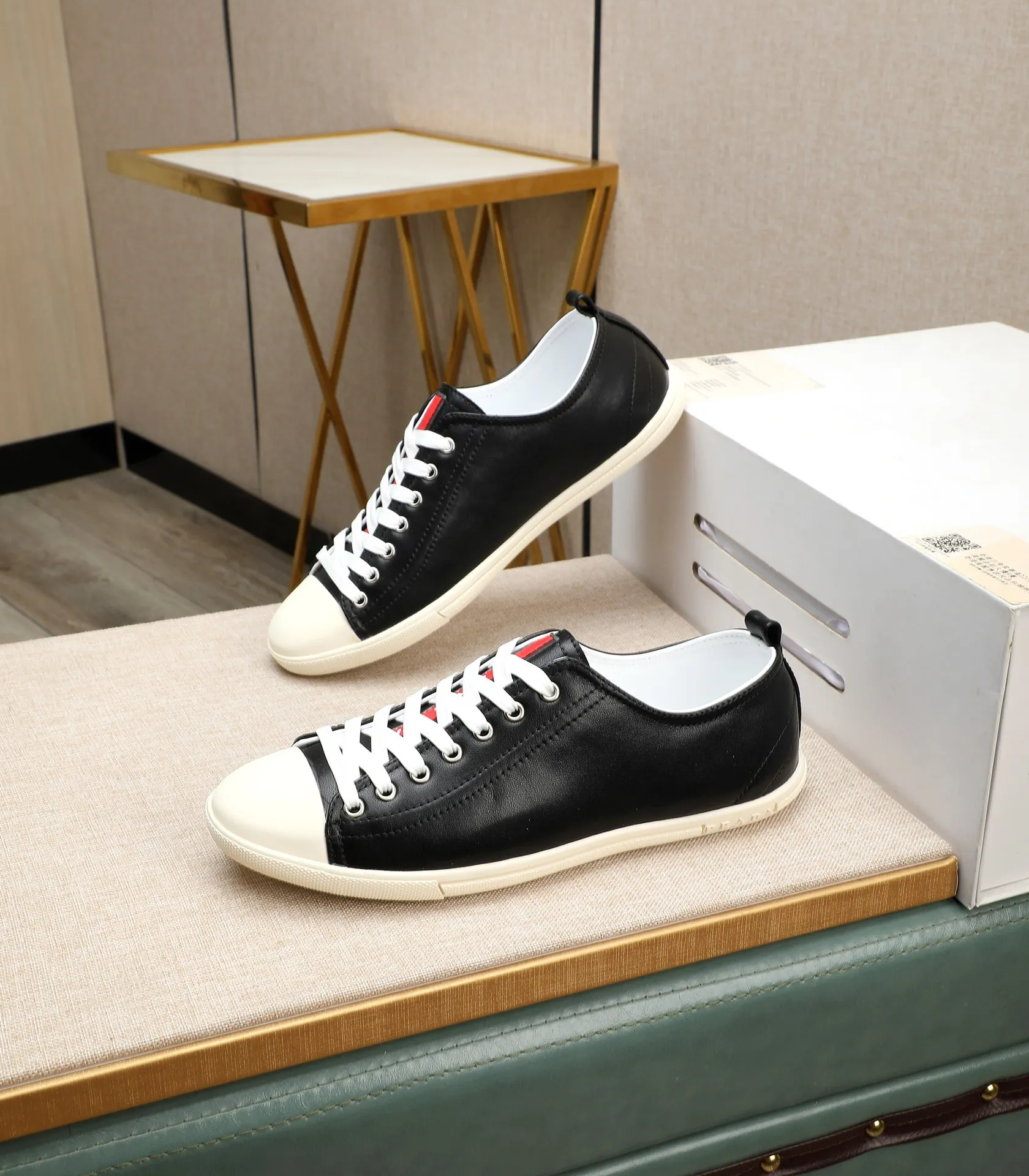 Men's men's shoes💰440🌹🌹[PRADA—Prada] 2024 latest model🙈original replica! 👟👟👟The uppers are made of top-notch workmanship from Italy🇮🇹Imported calfskin❗️Genuine leather lining@Suitable for travel, the original version has an enlarged engraved sole, making it suitable for all kinds of travel, showing low-key luxury. Let quality speak for itself. Color: Size: 38-44